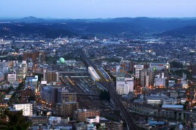 1024px-Fukushima_City_with_a_view_of_Fukushima_Station